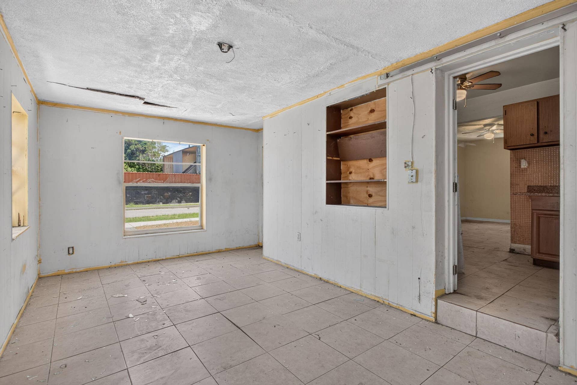 511 NW 17th Avenue, Fort Lauderdale, FL 33311 17-web-or-mls-511 -9724