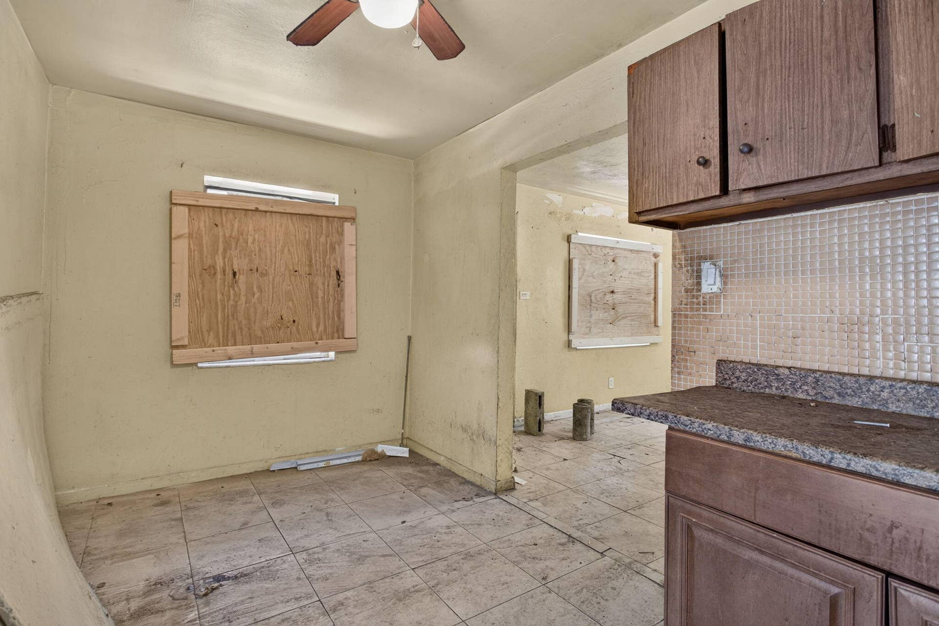 511 NW 17th Avenue, Fort Lauderdale, FL 33311 15-web-or-mls-511 -9710
