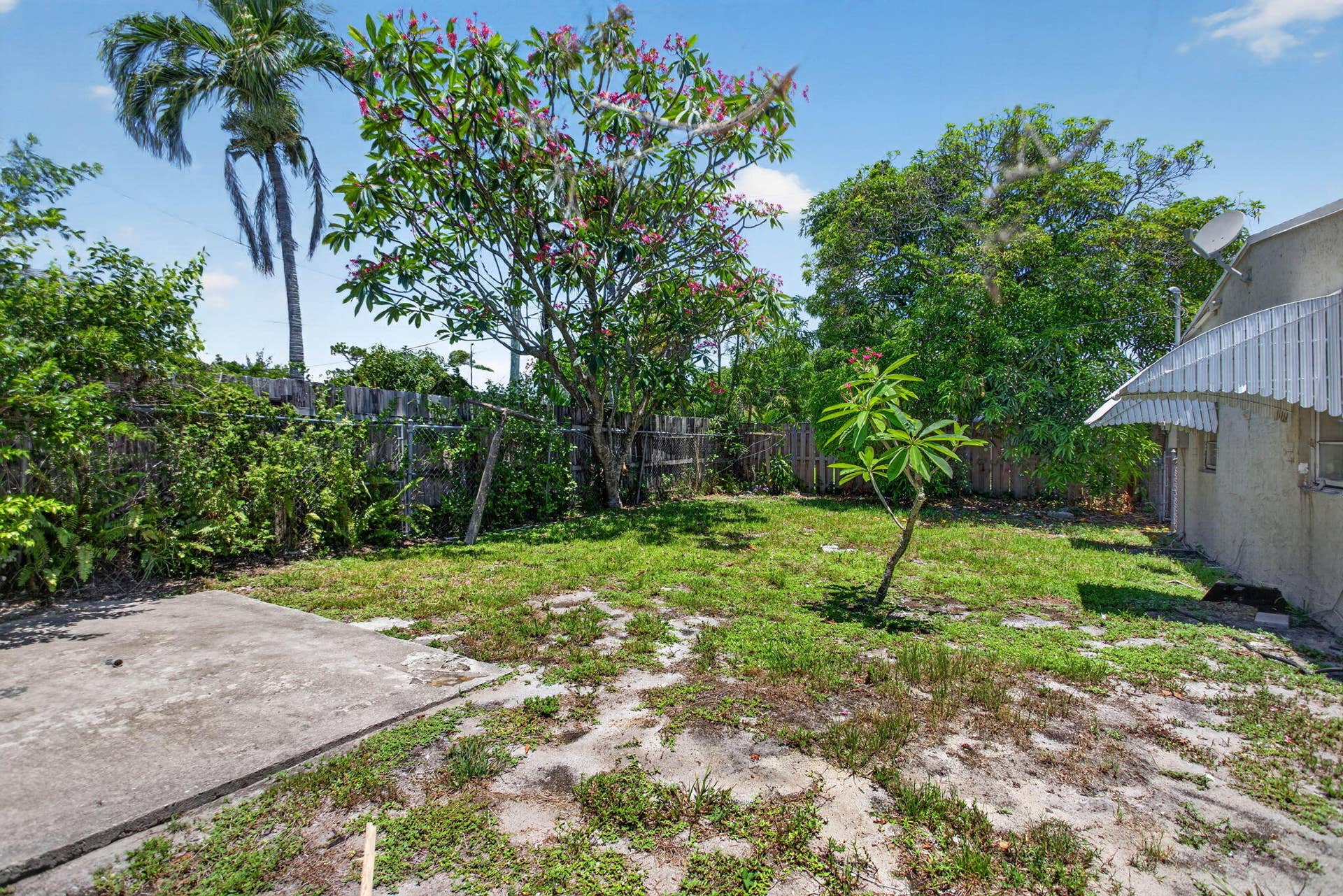 511 NW 17th Avenue, Fort Lauderdale, FL 33311 4-web-or-mls-511 -9656
