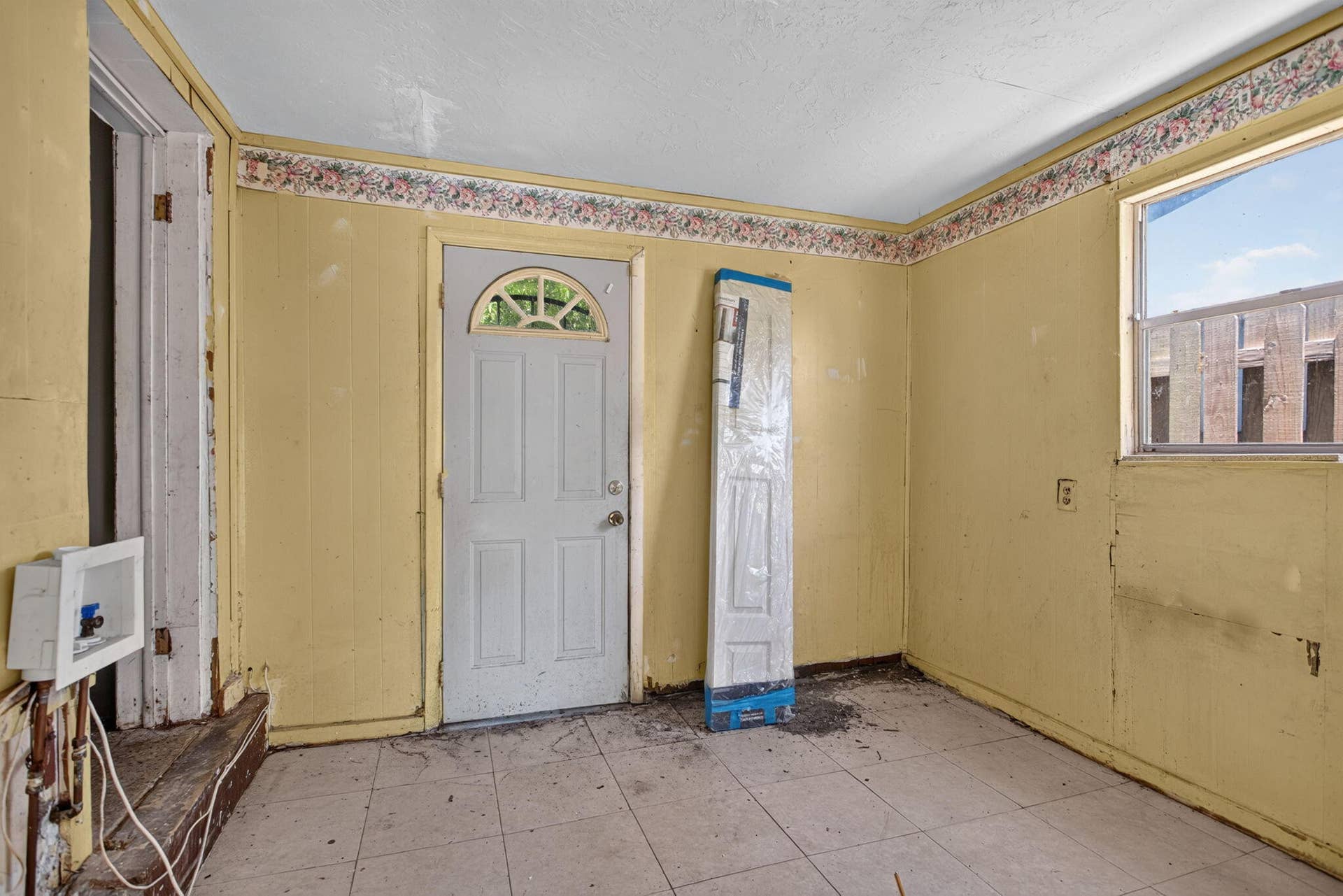 511 NW 17th Avenue, Fort Lauderdale, FL 33311 20-web-or-mls-511 -9735