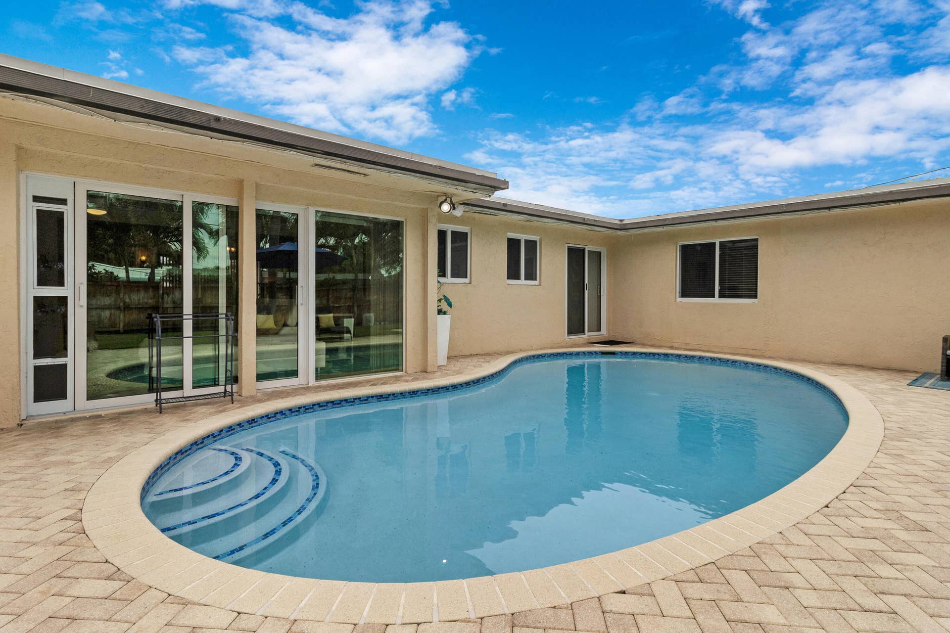 2070 NE 63rd Street, Fort Lauderdale, FL 33308 accutour_01 2070-ne-63rd-st -039