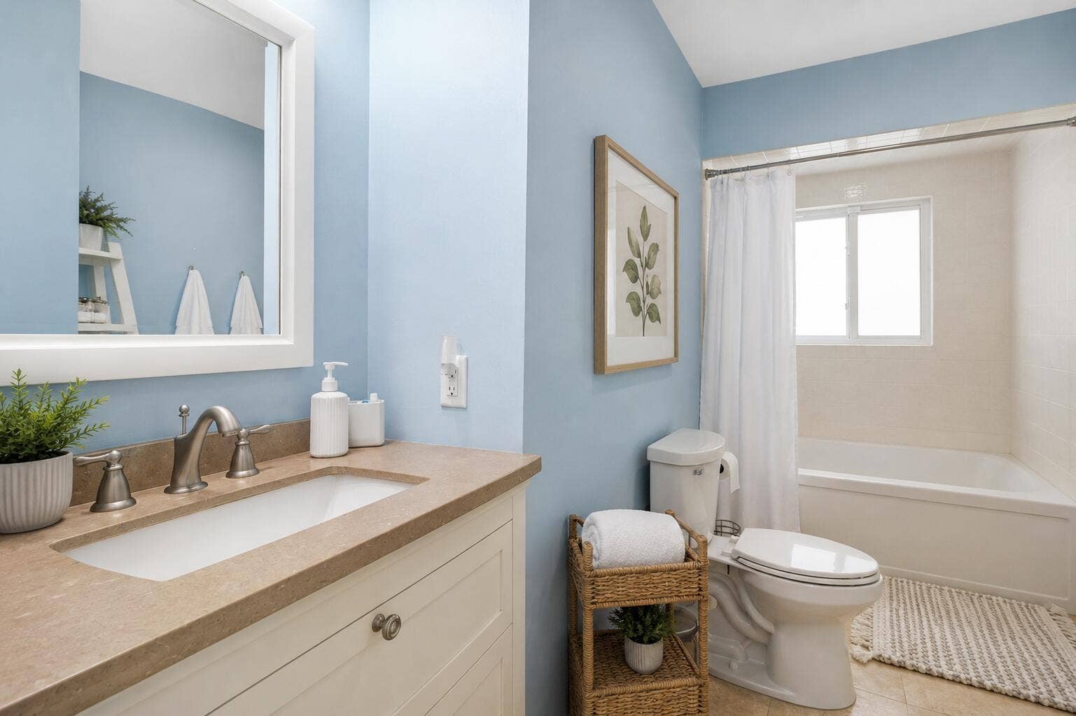 2070 NE 63rd Street, Fort Lauderdale, FL 33308 Virtually Staged Guest Bath