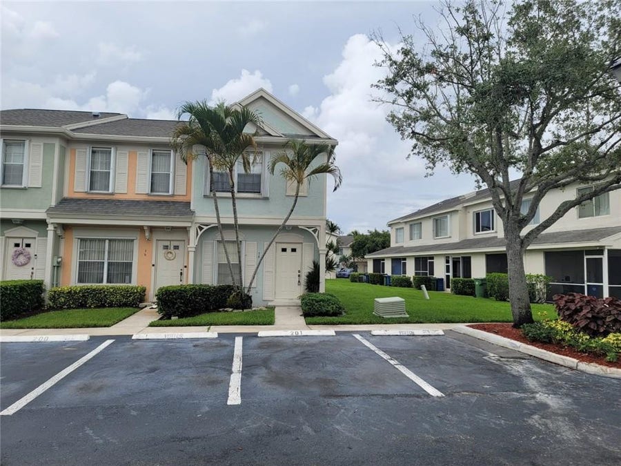 Property photo for 78 Simonton Circle, Weston, FL