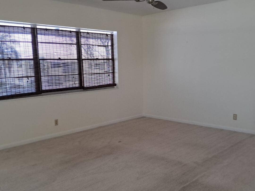 Living room (2)