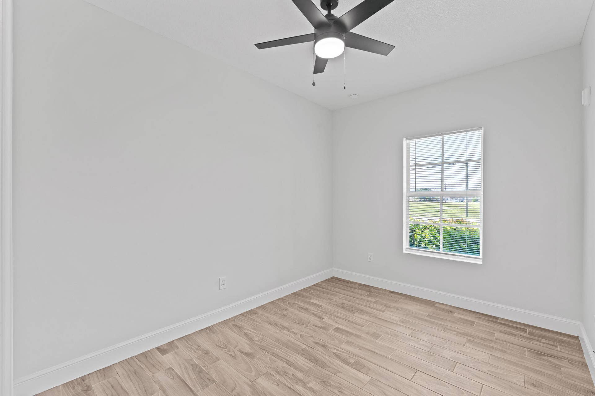 56 W 12th Street, #A, Riviera Beach, FL 33404 26-web-or-mls-A7407978