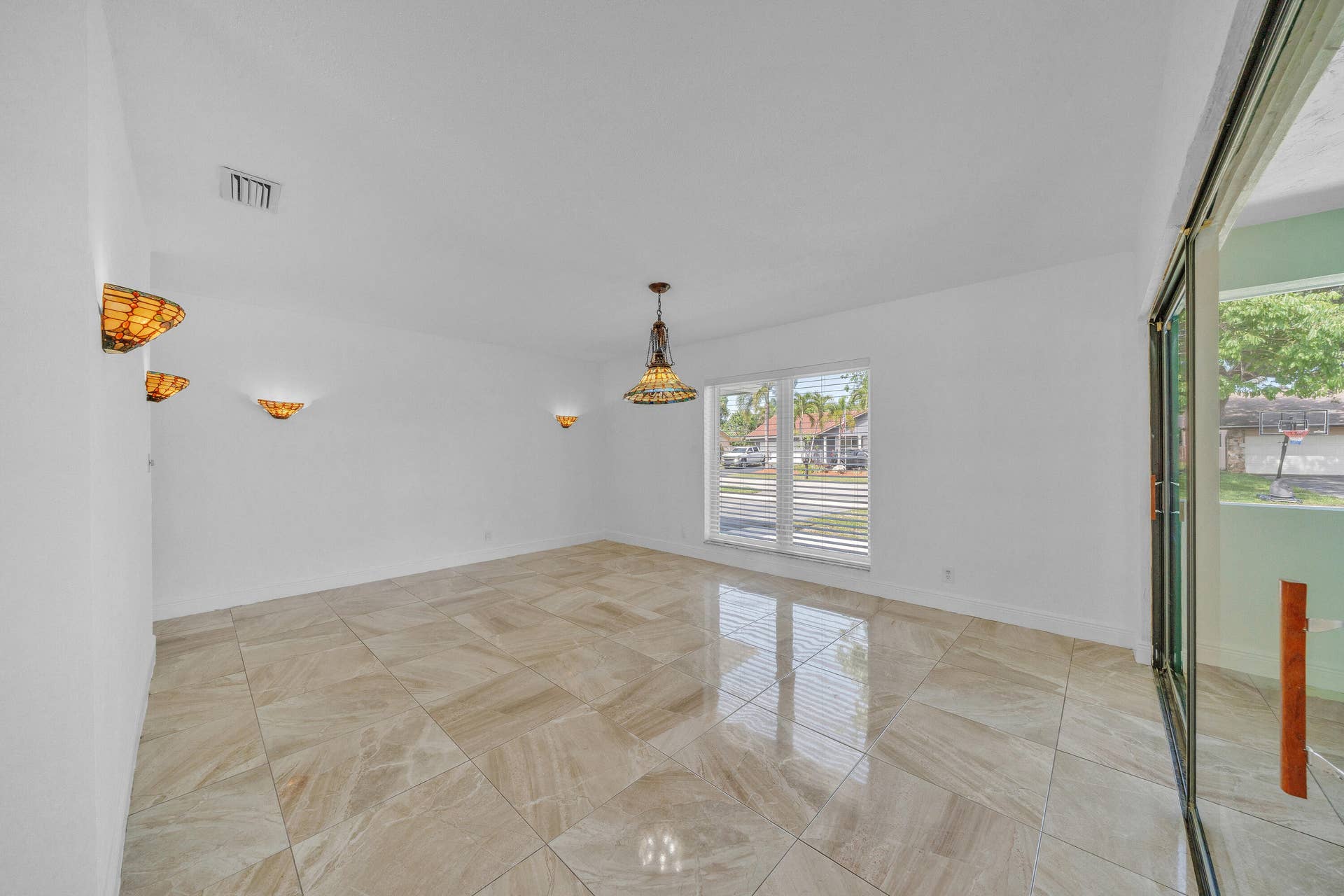 1941 SW 73rd Avenue, Plantation, FL 33317 9 Dining Area (1)