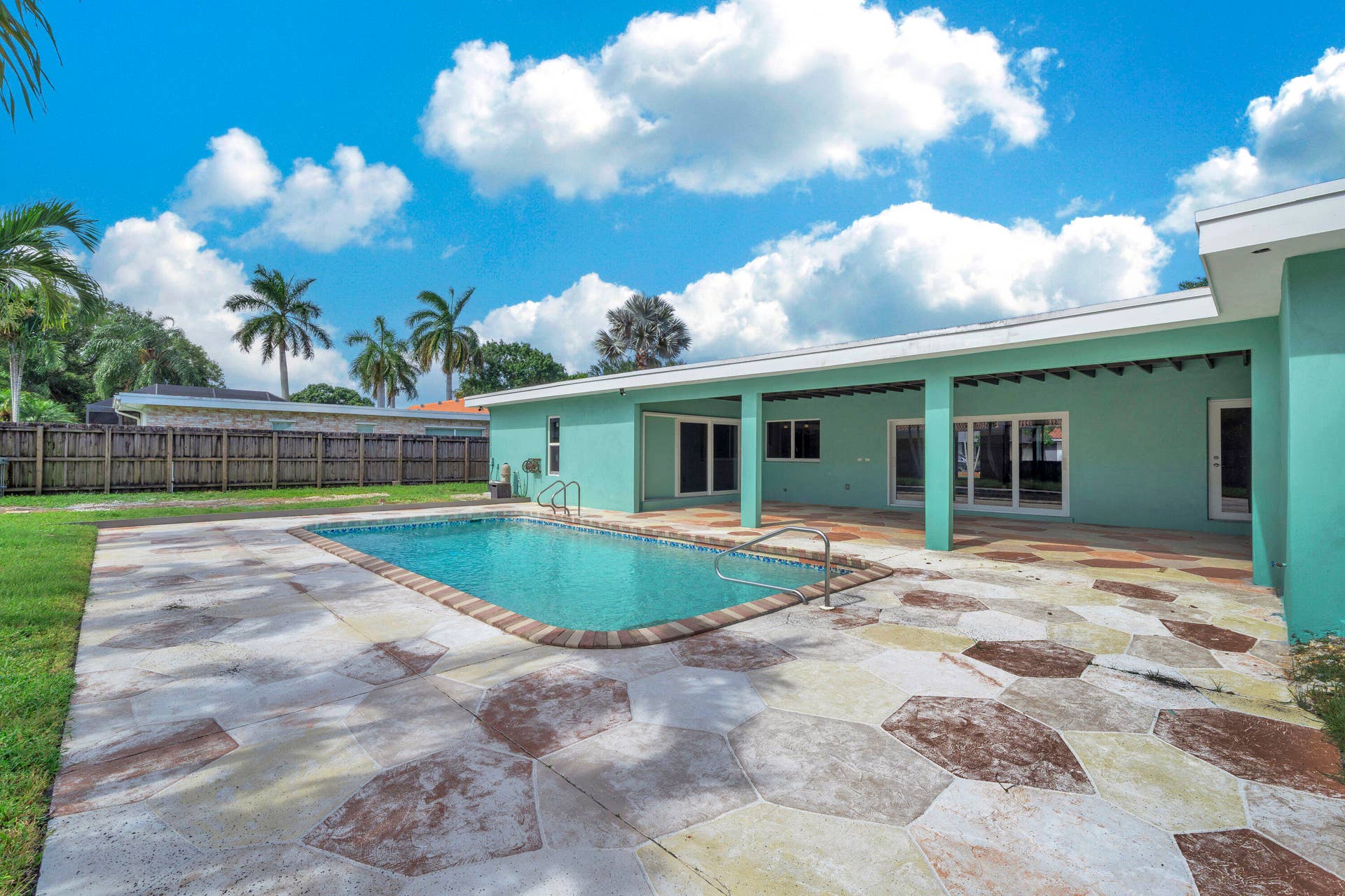 1941 SW 73rd Avenue, Plantation, FL 33317 28 Primary Bedroom Suite (14)