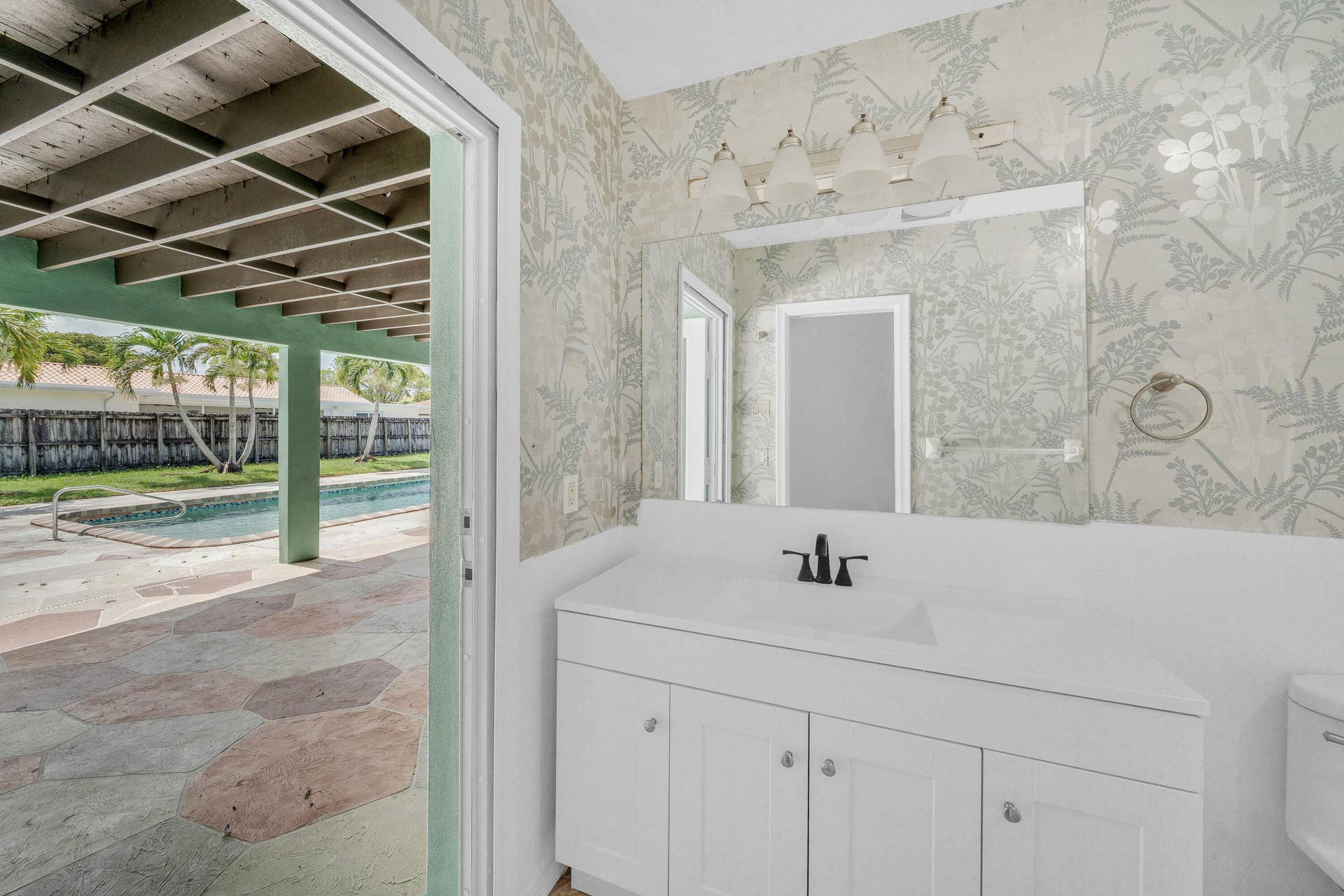 1941 SW 73rd Avenue, Plantation, FL 33317 27 Cabana Bath (2)
