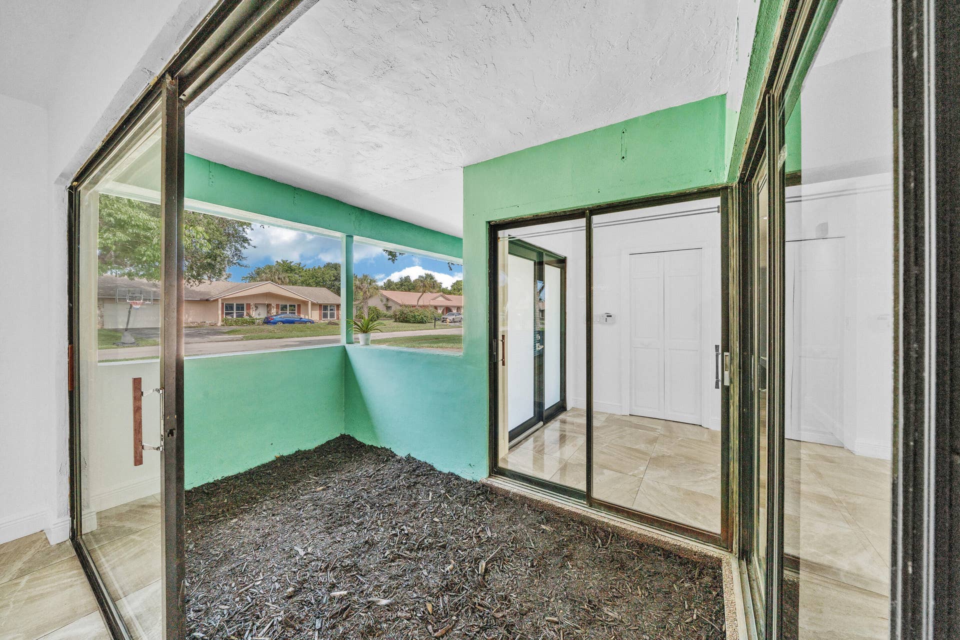 1941 SW 73rd Avenue, Plantation, FL 33317 21 Florida Room