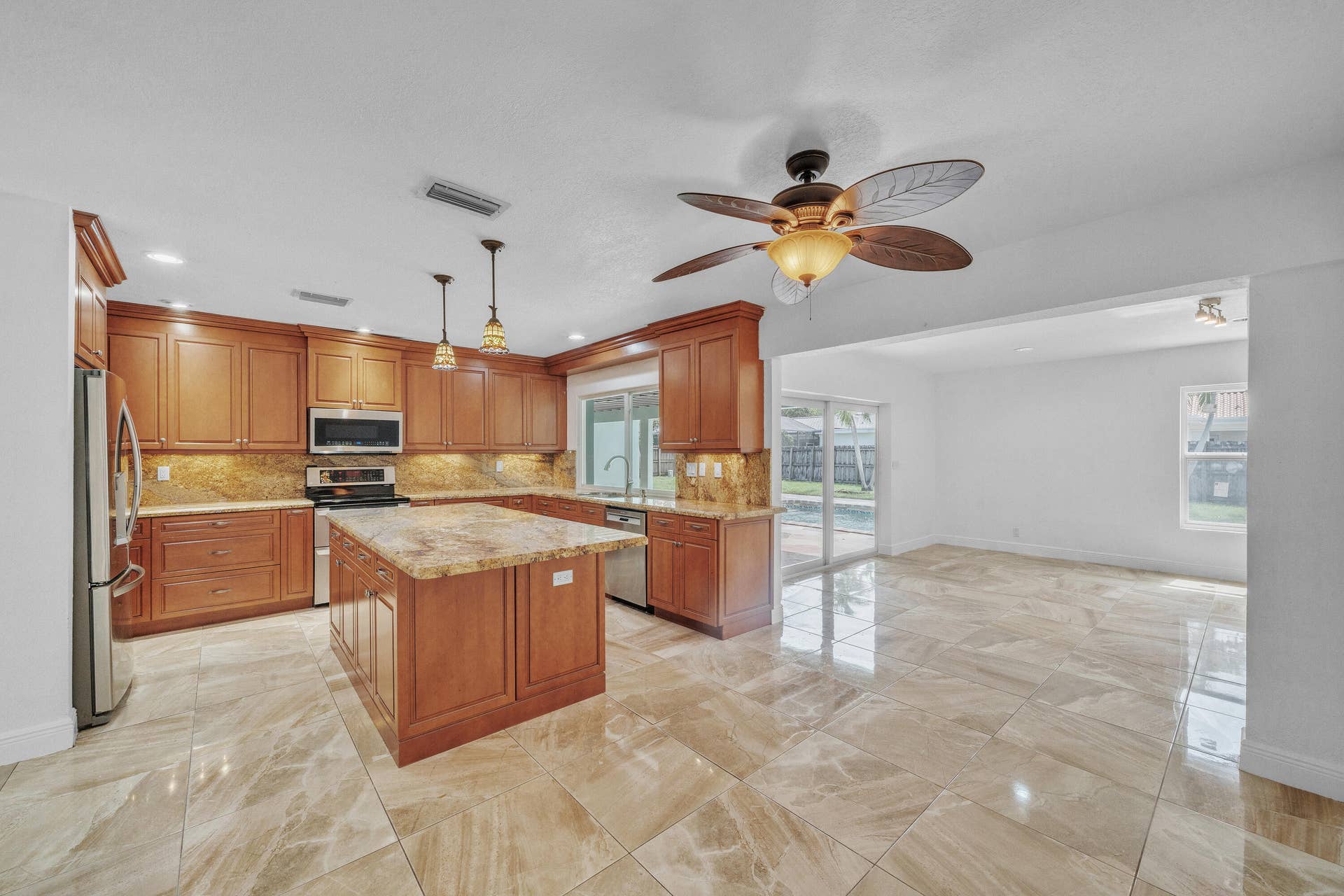 1941 SW 73rd Avenue, Plantation, FL 33317 12 Kitchen