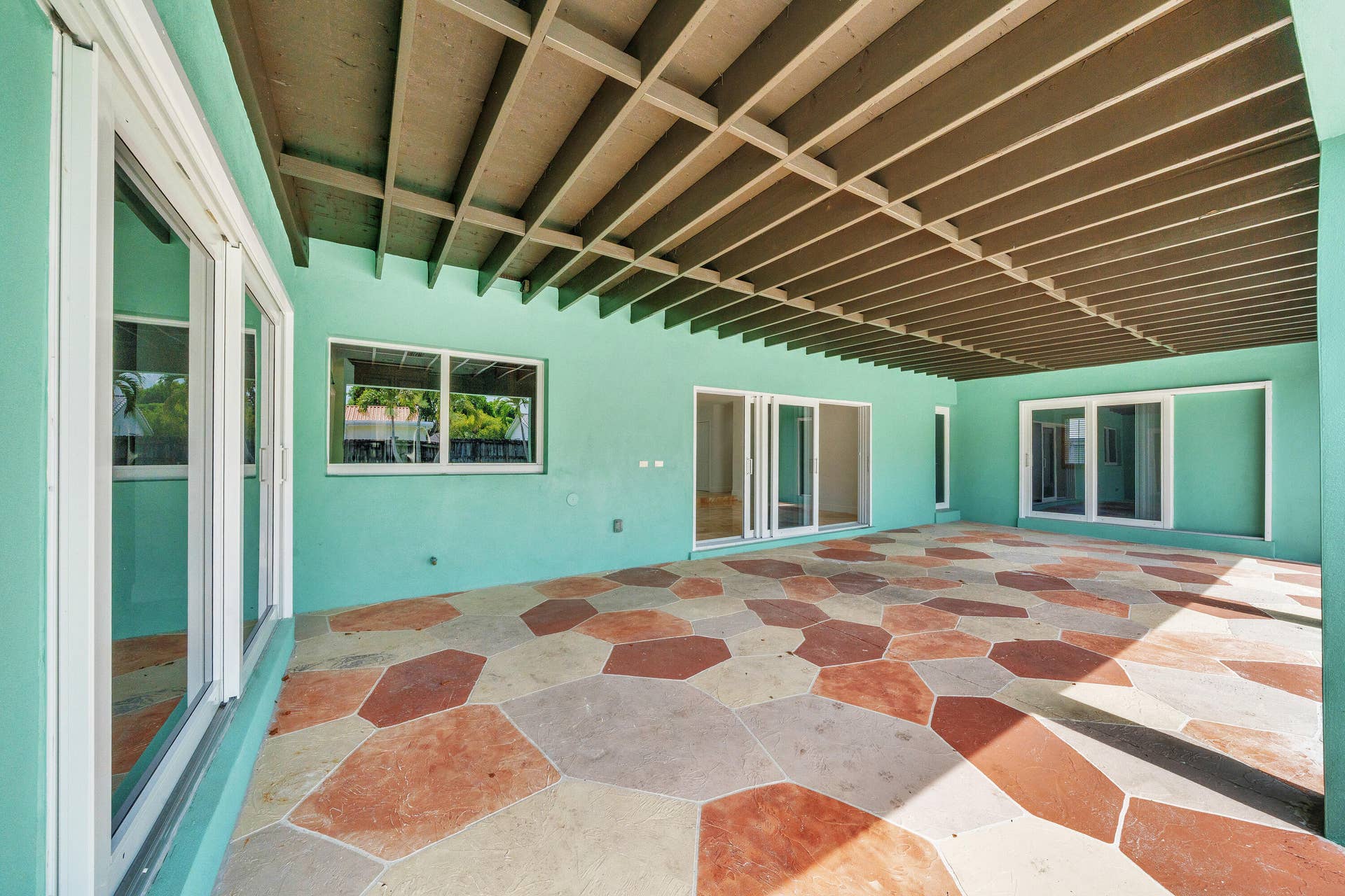 1941 SW 73rd Avenue, Plantation, FL 33317 6 PoolPatioBckyrd (5)