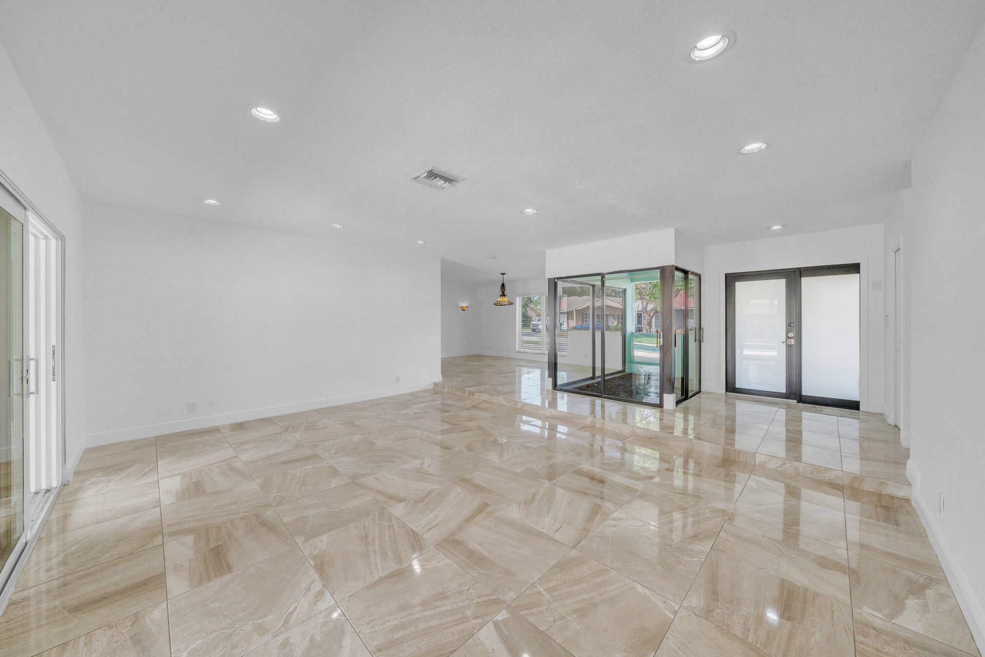 1941 SW 73rd Avenue, Plantation, FL 33317 7 Living Area (1)