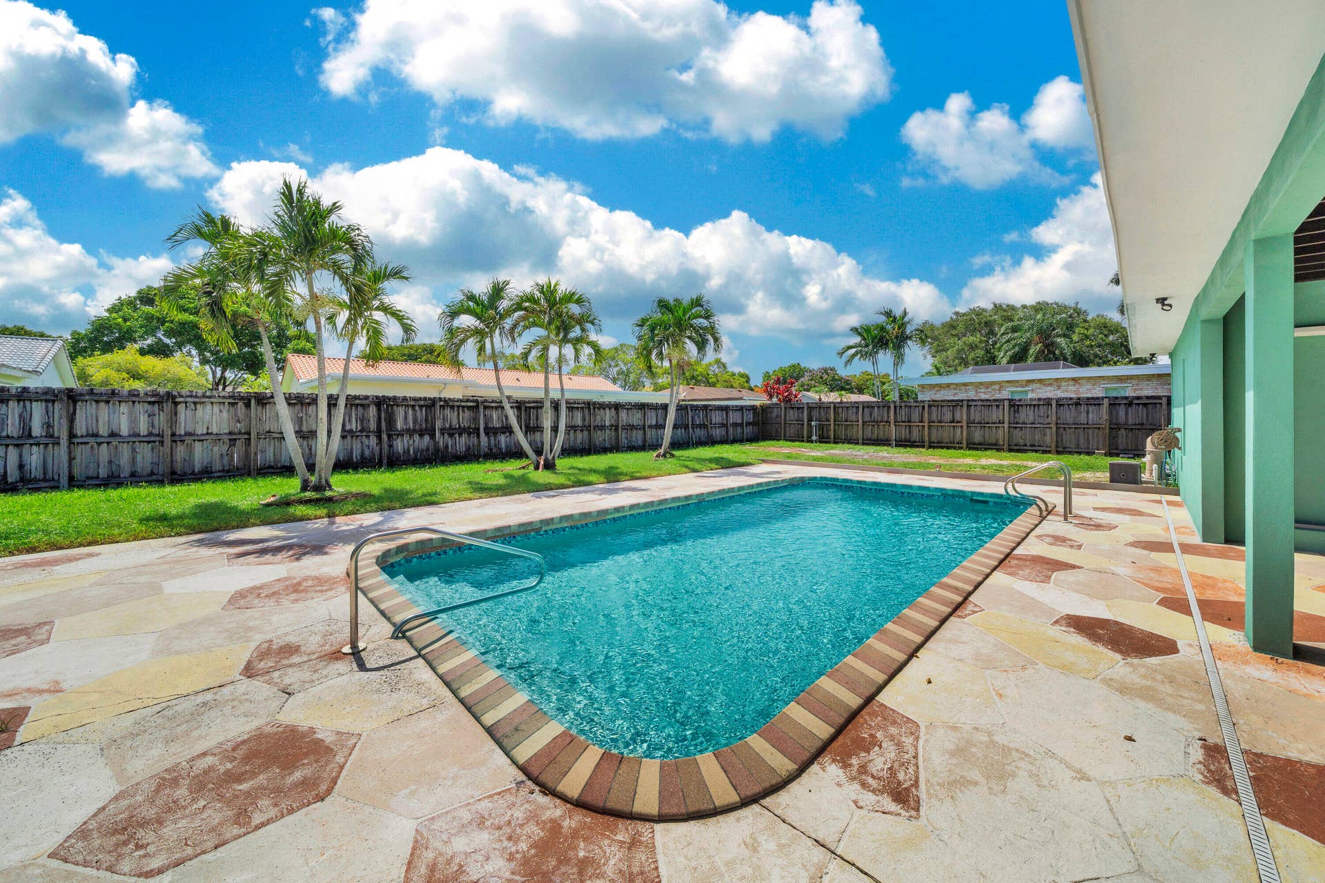 1941 SW 73rd Avenue, Plantation, FL 33317 28 Primary Bedroom Suite (4)