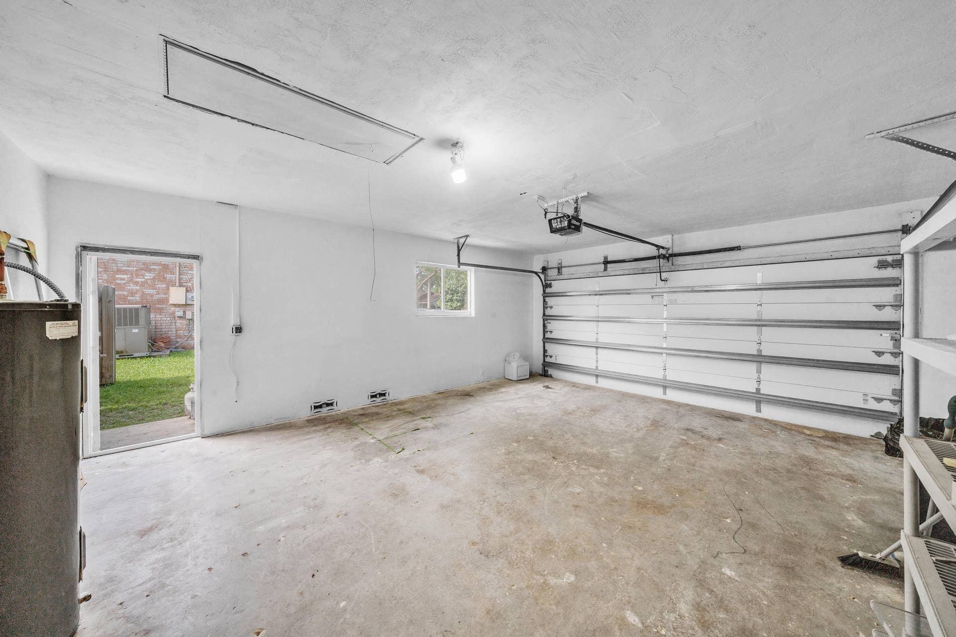 1941 SW 73rd Avenue, Plantation, FL 33317 18 garage (2)