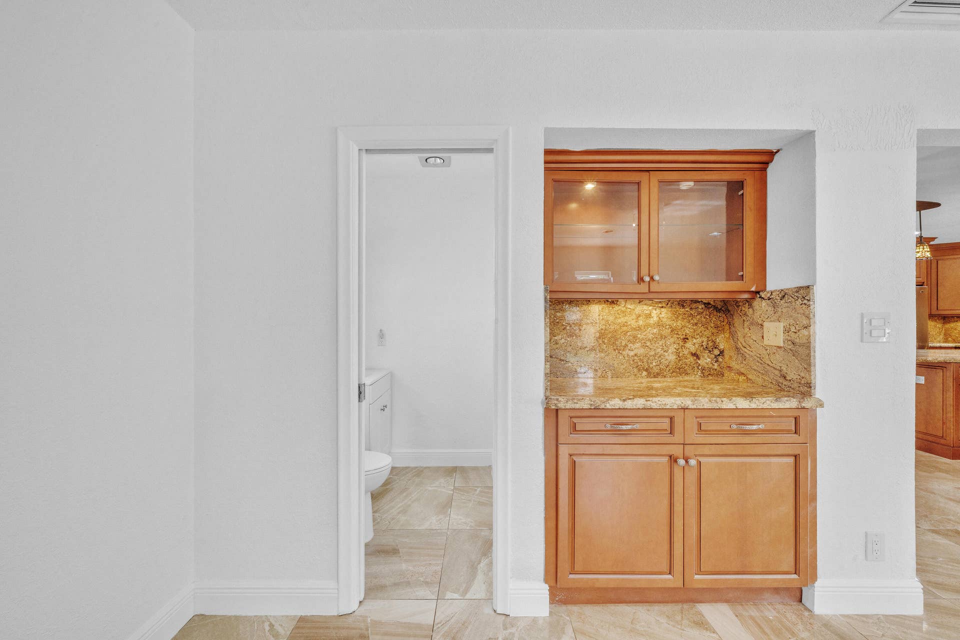 1941 SW 73rd Avenue, Plantation, FL 33317 14 Half bath (1)