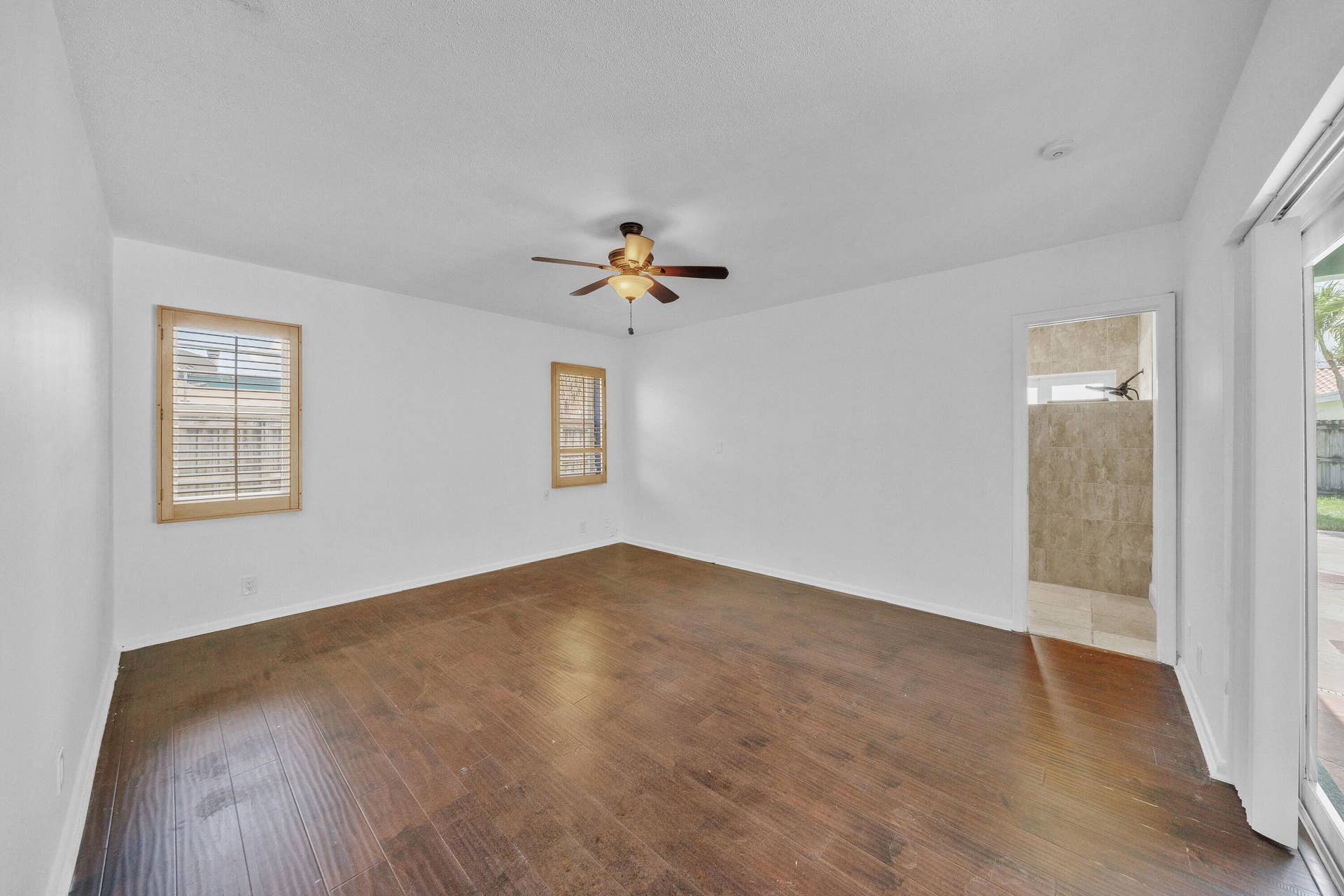1941 SW 73rd Avenue, Plantation, FL 33317 28 Primary Bedroom Suite (1)