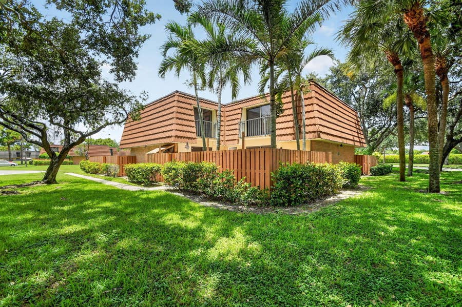 Property photo for 135 Heritage Way, West Palm Beach, FL