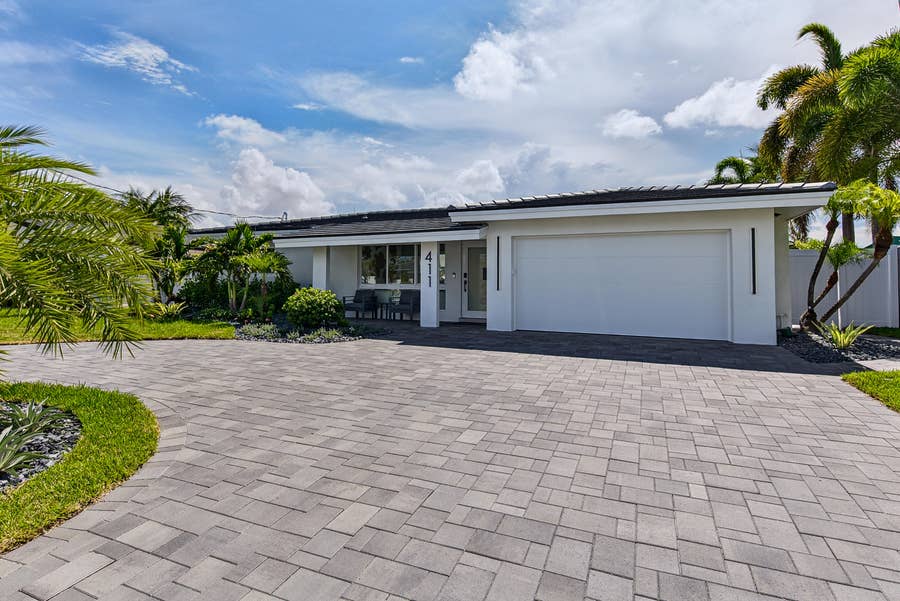 Property photo for 411 SE 2nd Avenue, Pompano Beach, FL