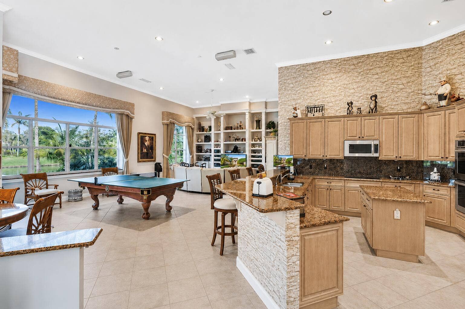 13027 SW 41st Street, Davie, FL 33330 Kitchen-Family