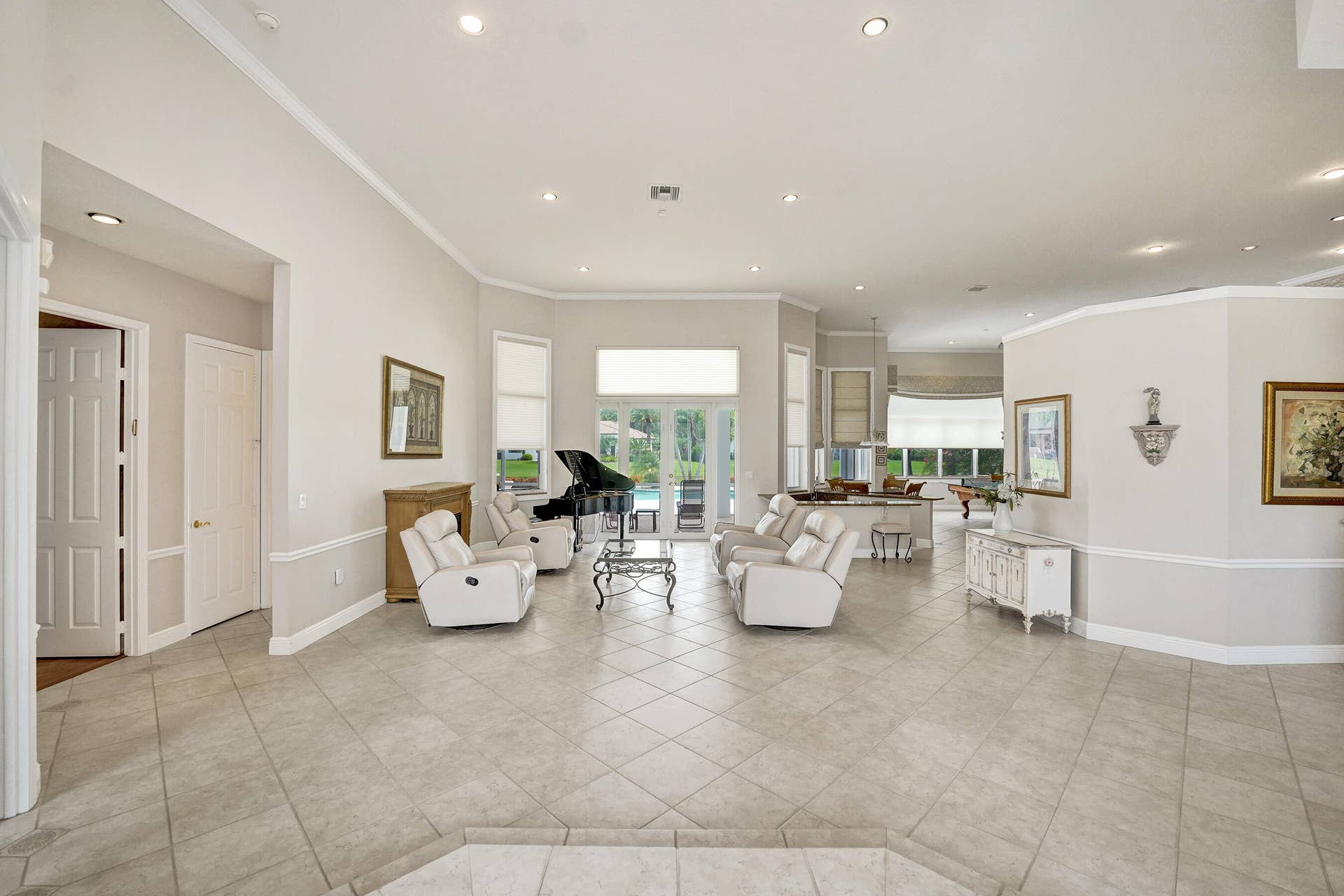 13027 SW 41st Street, Davie, FL 33330 Living Space