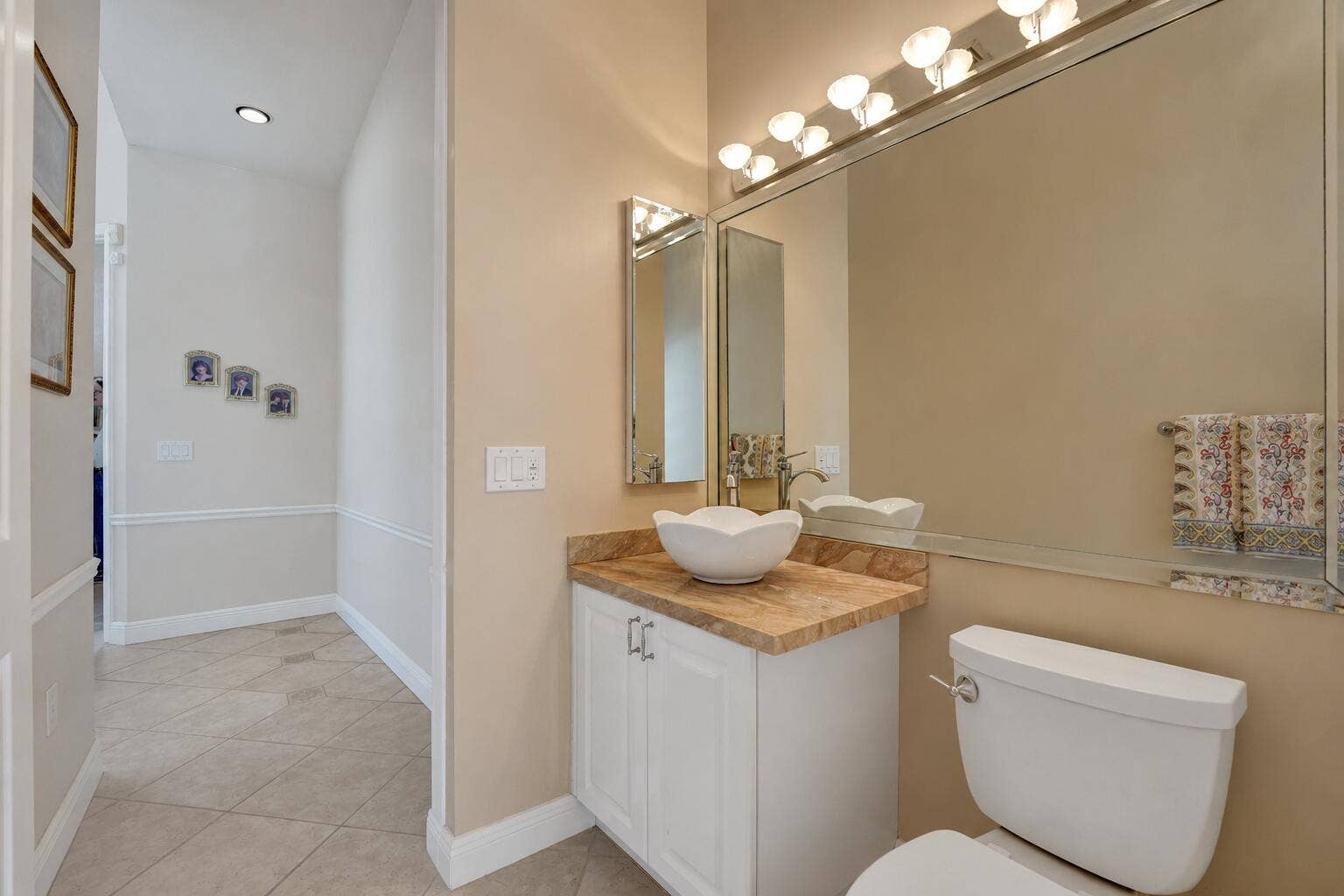 13027 SW 41st Street, Davie, FL 33330 Cabana Bath