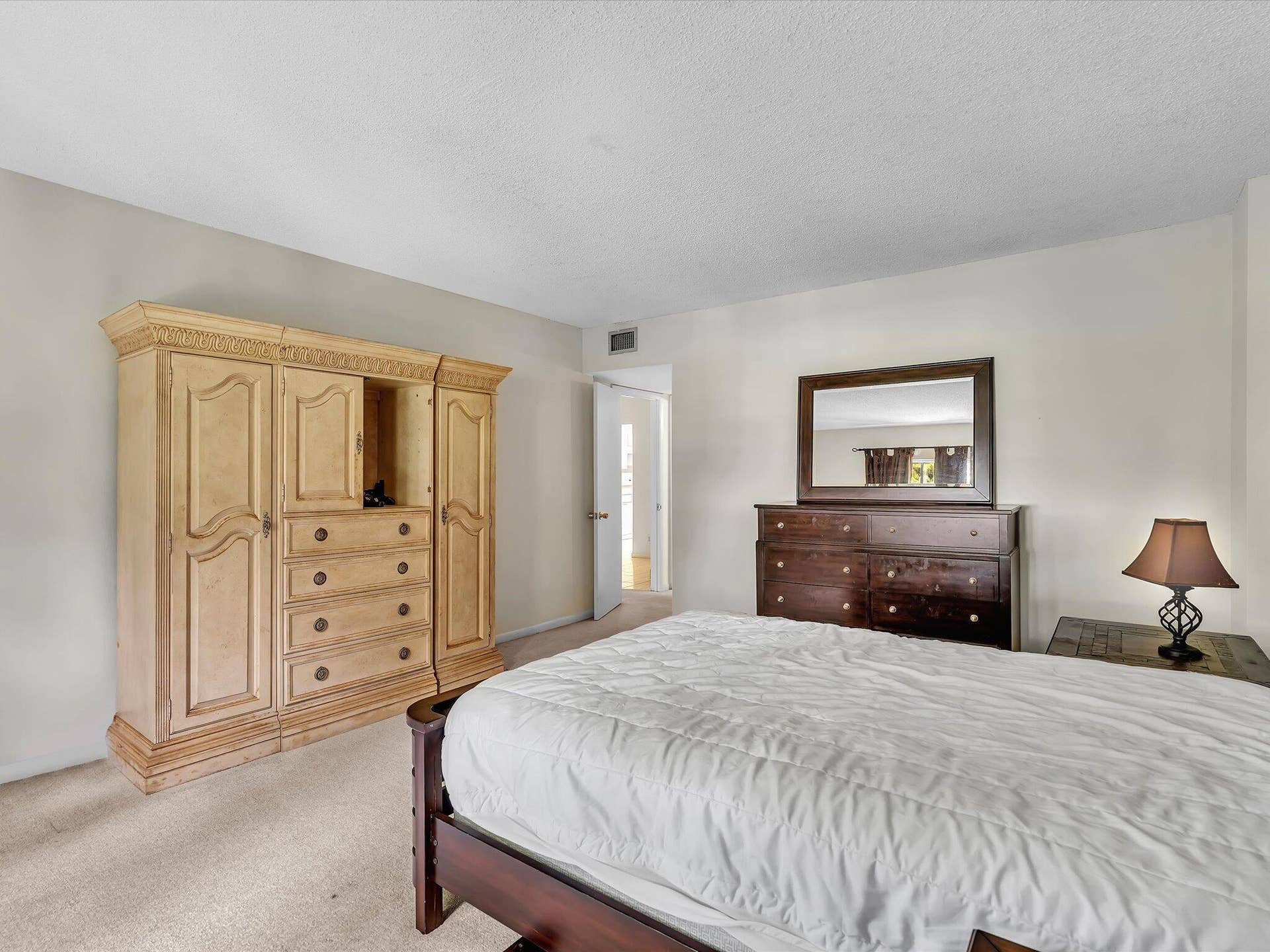 9101 W Sample Road, #204, Coral Springs, FL 33065 33-FPP00156