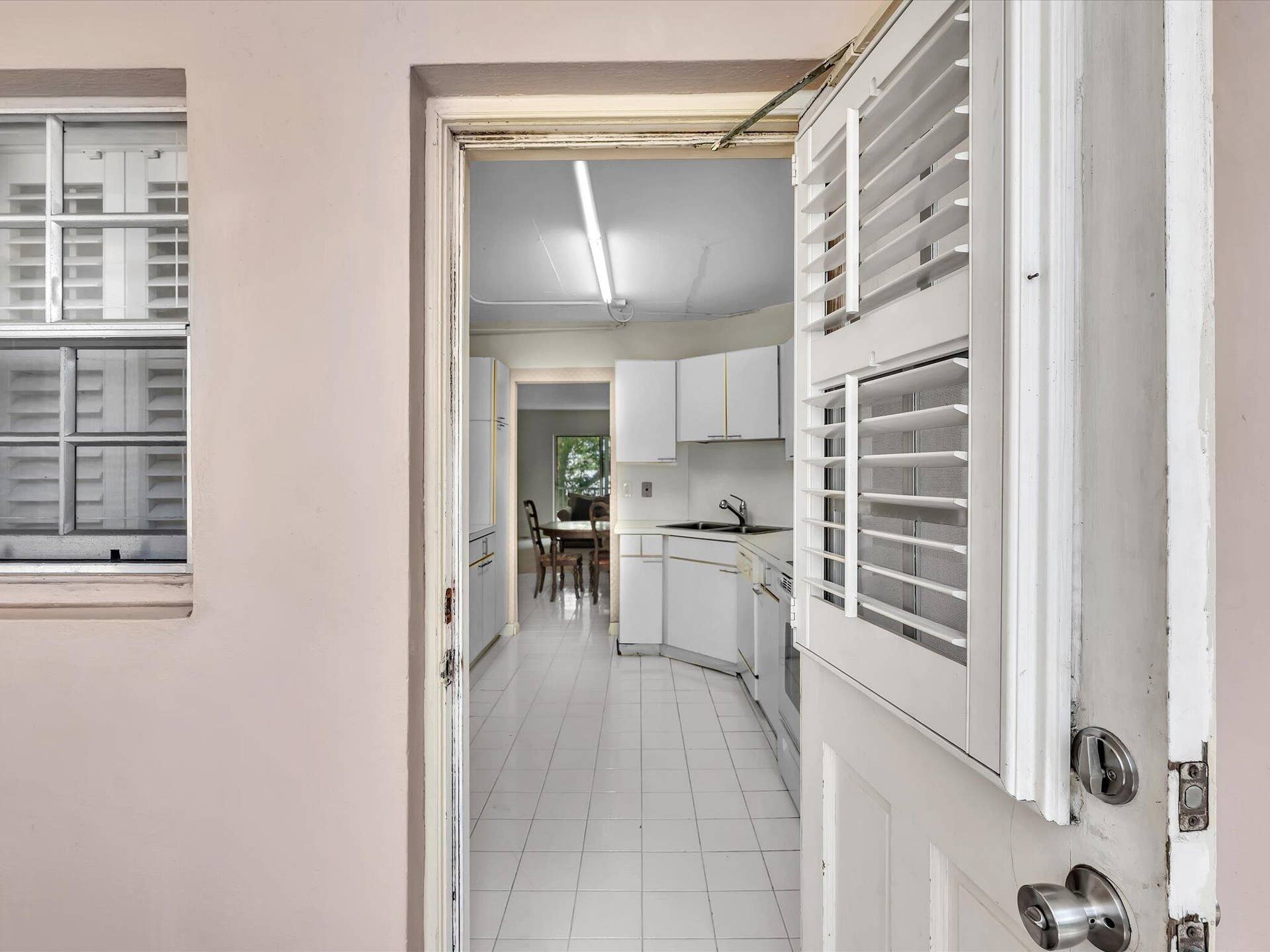 9101 W Sample Road, #204, Coral Springs, FL 33065 01-FPP00001