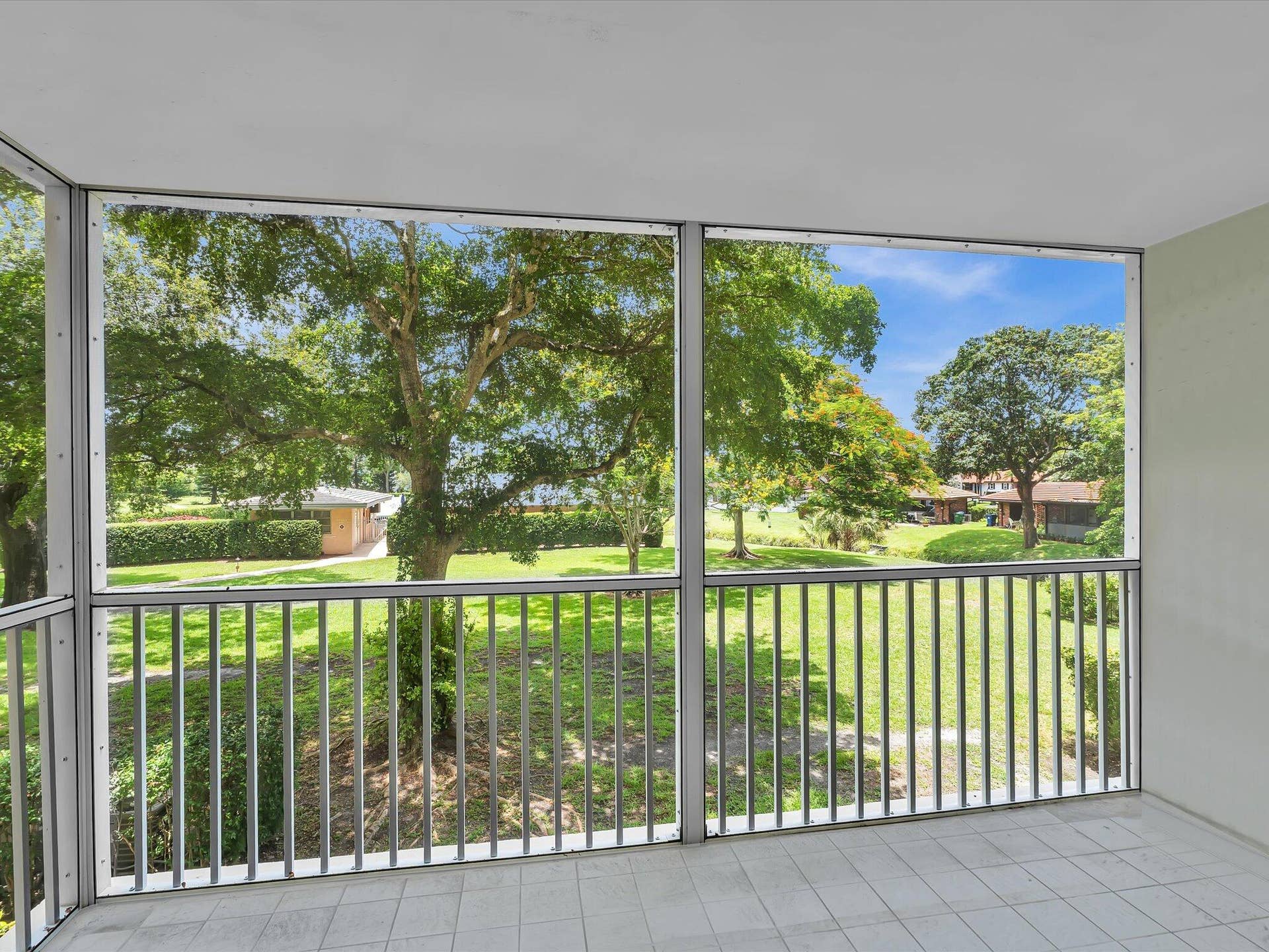 9101 W Sample Road, #204, Coral Springs, FL 33065 20-FPP00096