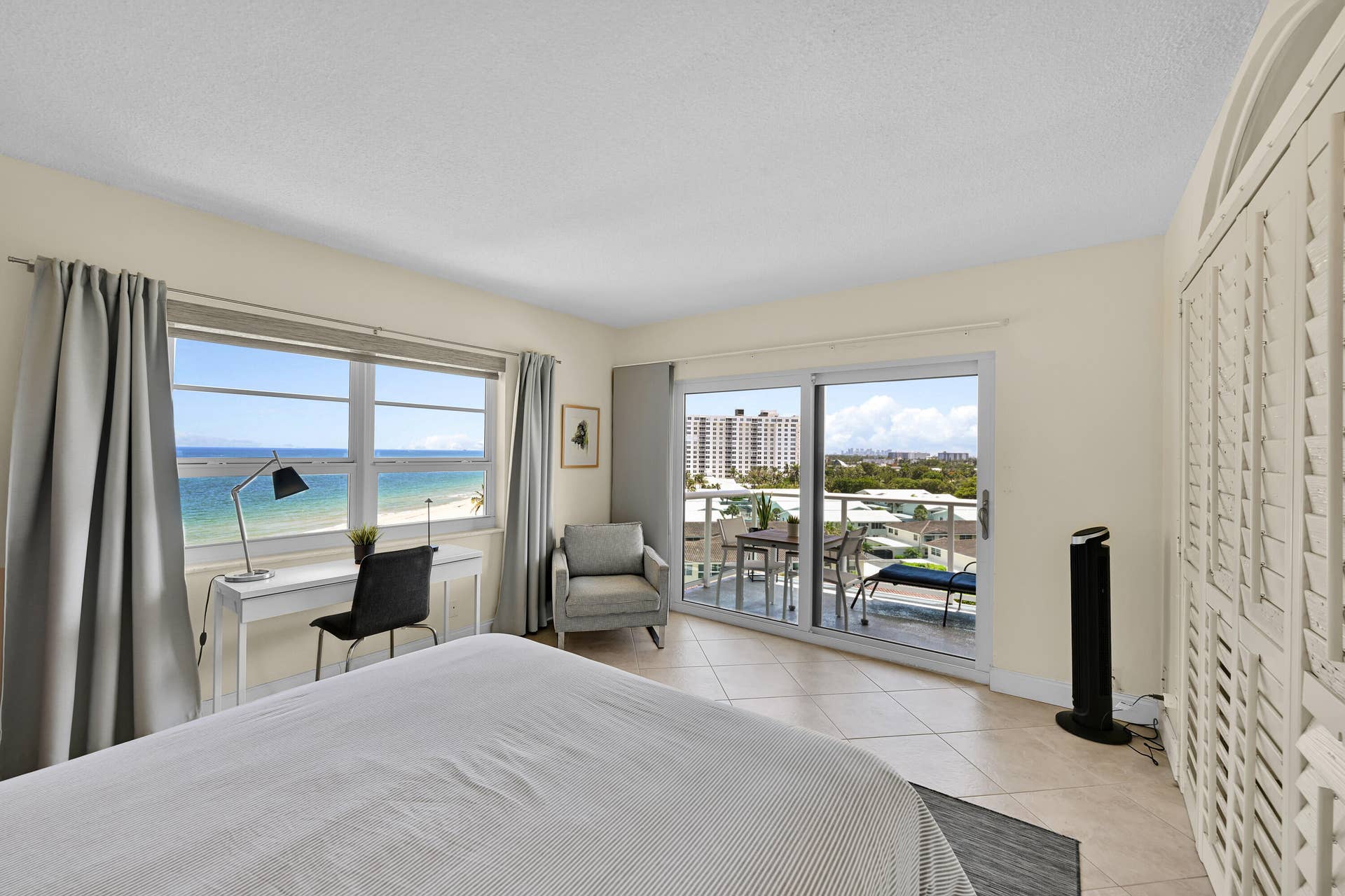 6000 N Ocean Blvd 8E 00020
