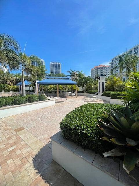 336 N Birch Road, #6d, Fort Lauderdale, FL 33304 IMG_3493