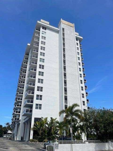 336 N Birch Road, #6d, Fort Lauderdale, FL 33304 IMG_3503