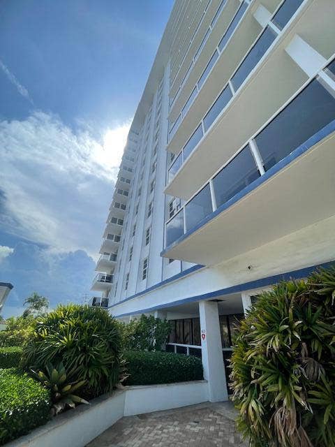 336 N Birch Road, #6d, Fort Lauderdale, FL 33304 IMG_3497