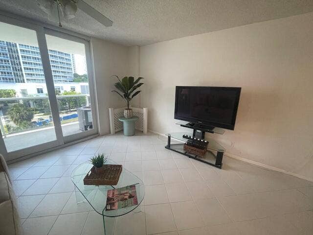 336 N Birch Road, #6d, Fort Lauderdale, FL 33304 IMG_3467
