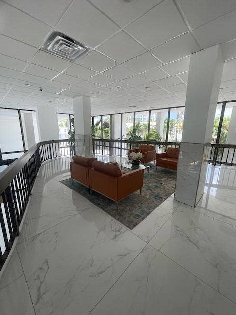 336 N Birch Road, #6d, Fort Lauderdale, FL 33304 IMG_3489