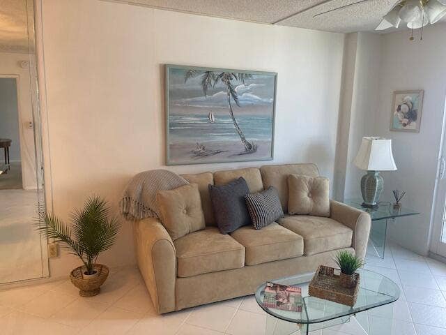 336 N Birch Road, #6d, Fort Lauderdale, FL 33304 IMG_3465