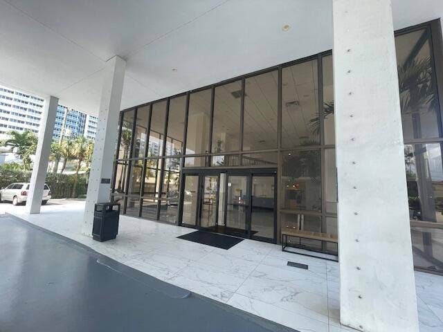 336 N Birch Road, #6d, Fort Lauderdale, FL 33304 IMG_3499