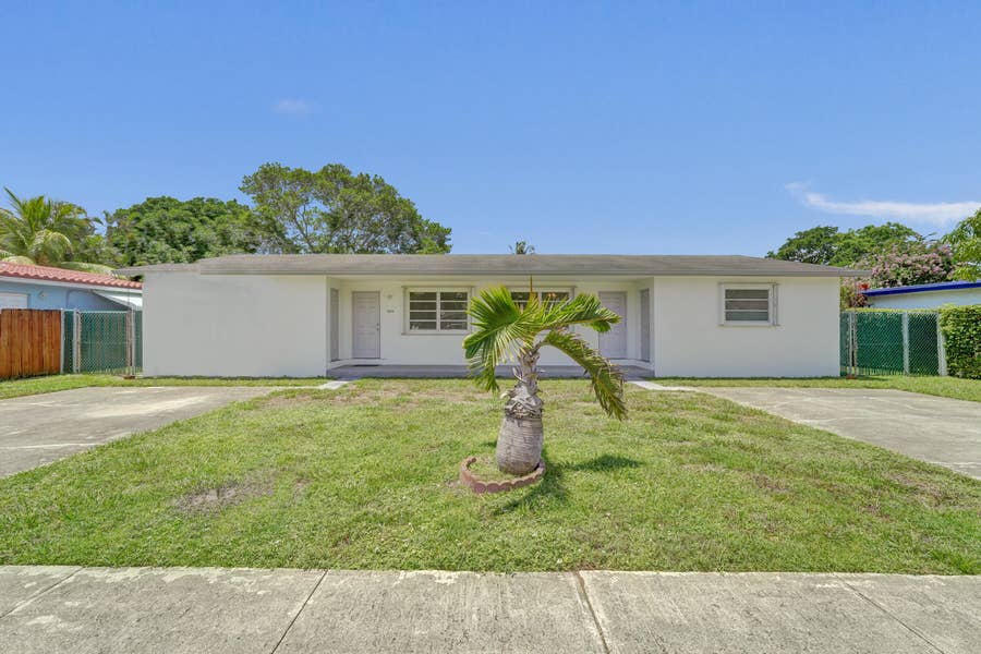 Property photo for 5830 Garfield Street, Hollywood, FL