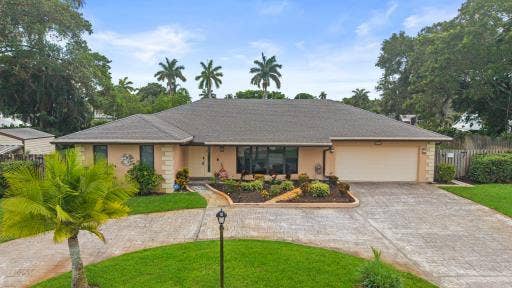 Property photo for 2409 SW 27th Avenue, Fort Lauderdale, FL