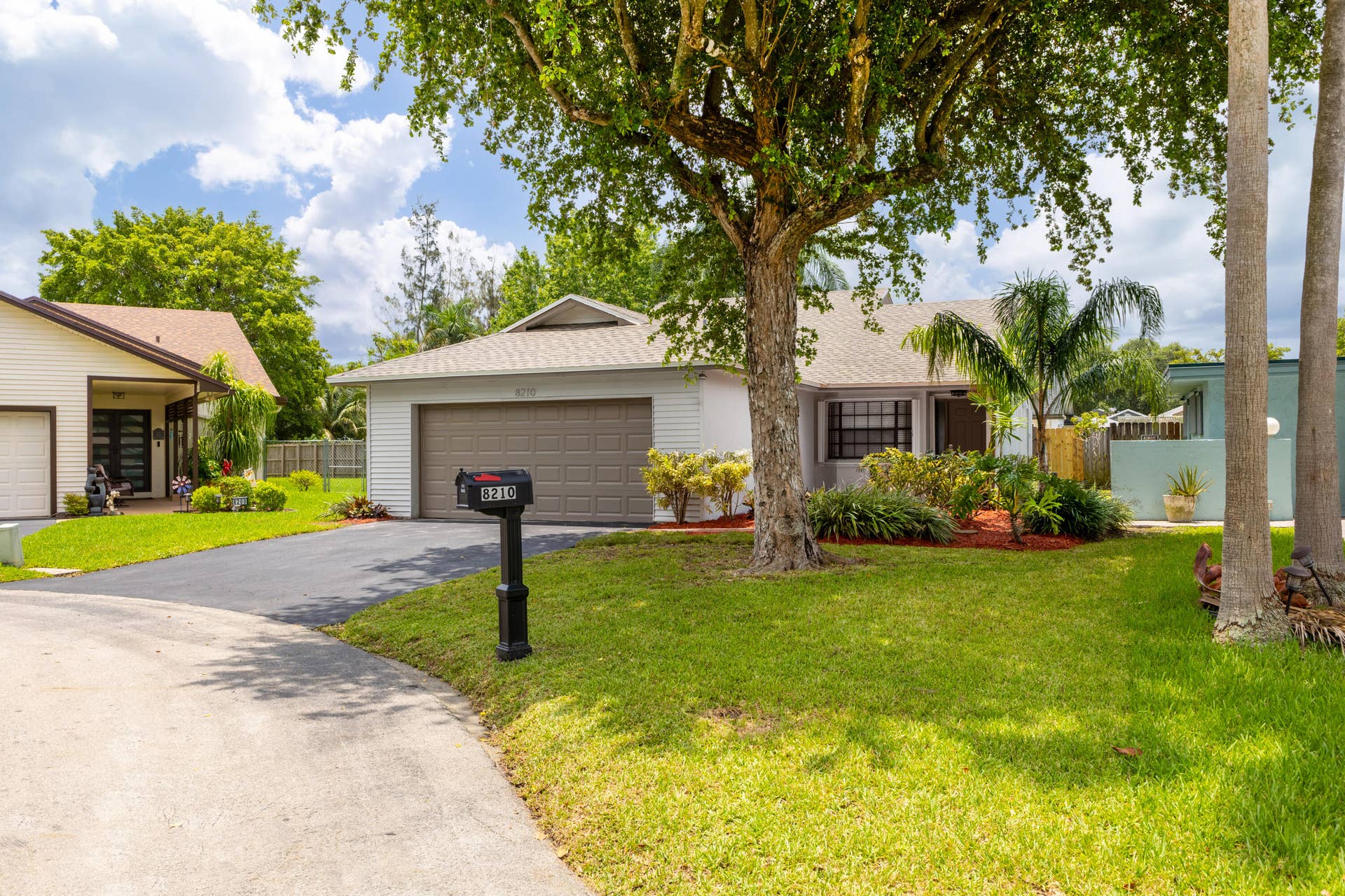 8210 SW 41st Street, Davie, FL 33328 IMG_7939-HDR-Edit