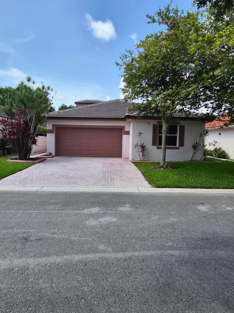 Property photo for 7306 NW 1st Manor NW, Plantation, FL