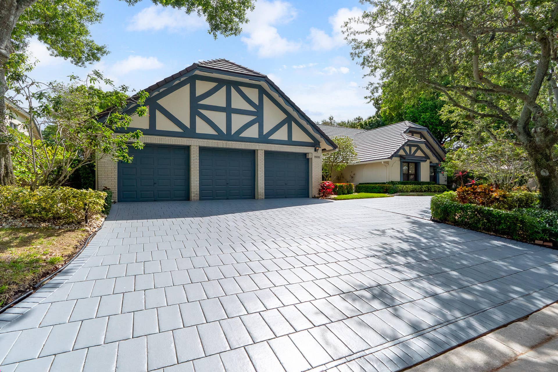 1866 Colonial Drive, Coral Springs, FL 33071 1