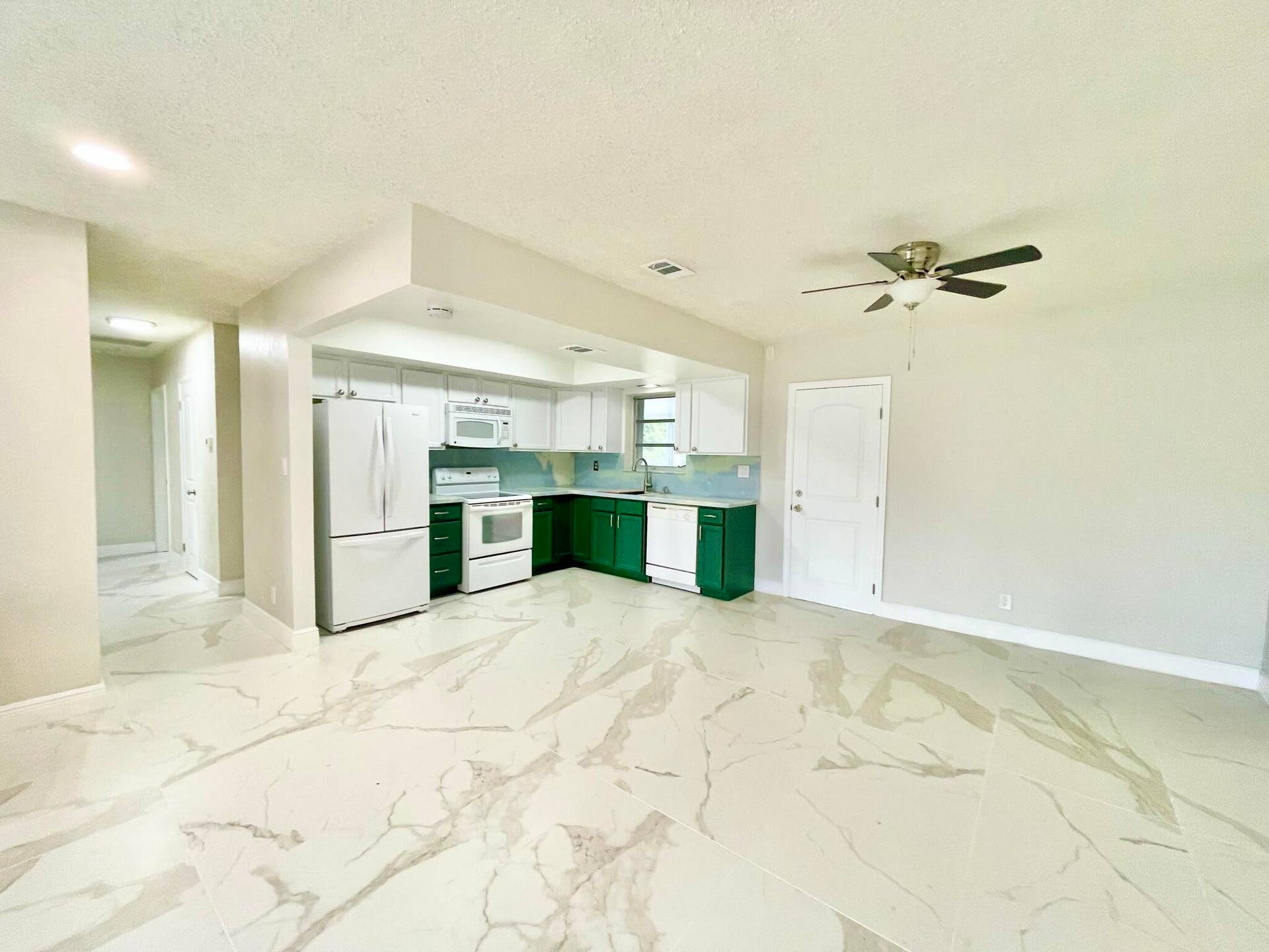 5630 Hollywood Boulevard, Hollywood, FL 33021 IMG_3787