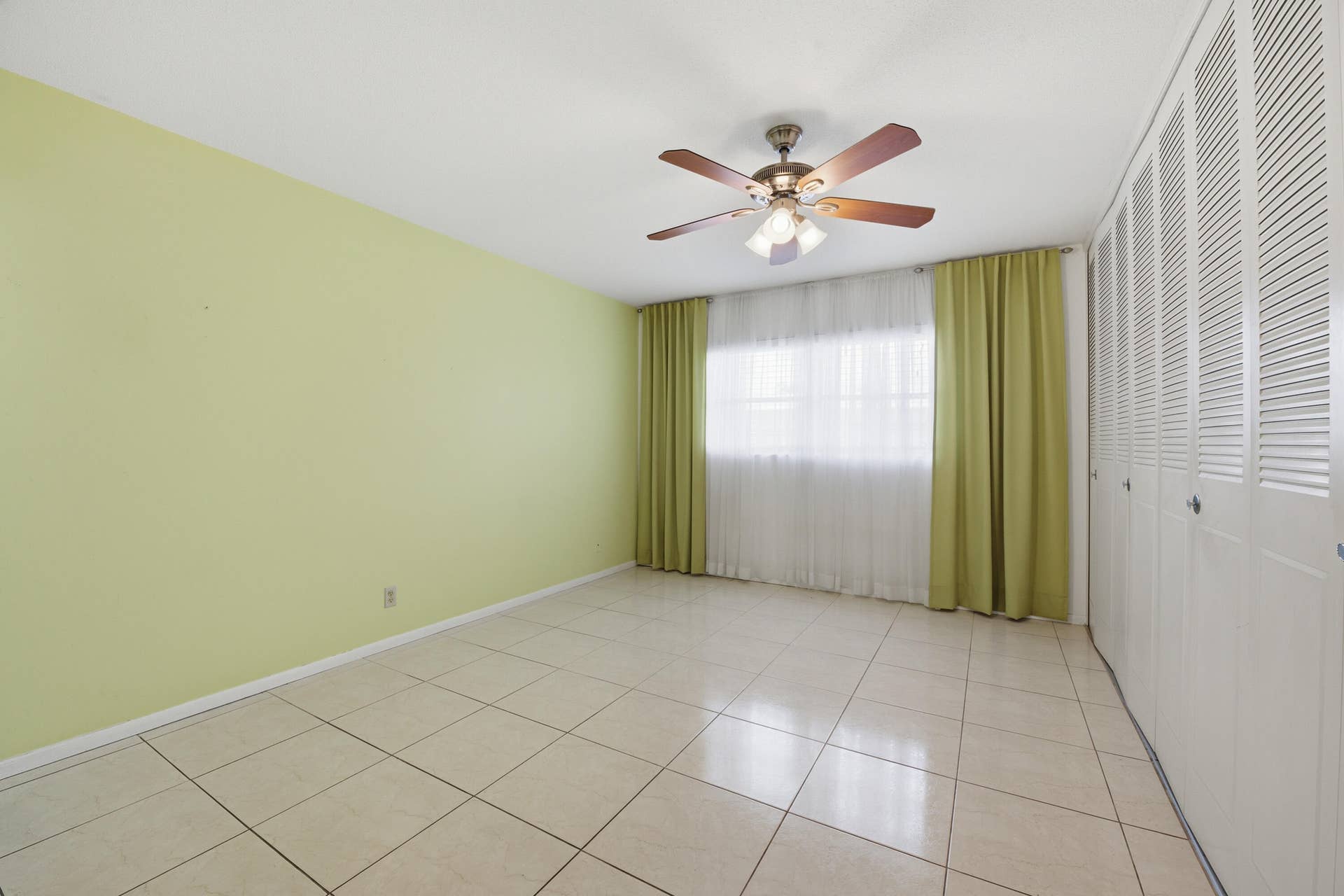 2789 Ashley Drive W, #C, West Palm Beach, FL 33415 ashley drive apt c20