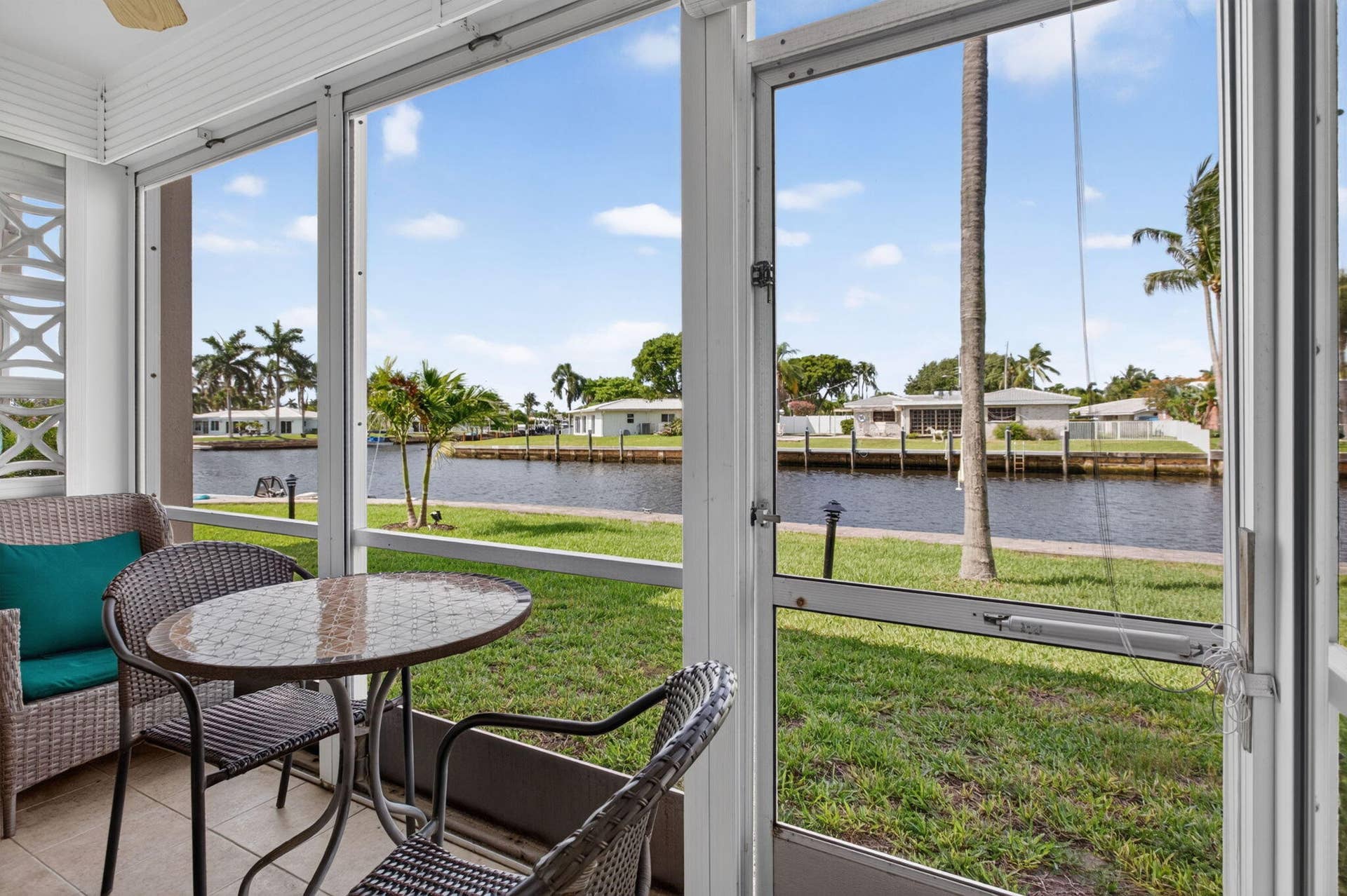 298 SE 6th Avenue, #9, Pompano Beach, FL 33060 25-web-or-mls-298 Interiors-2193