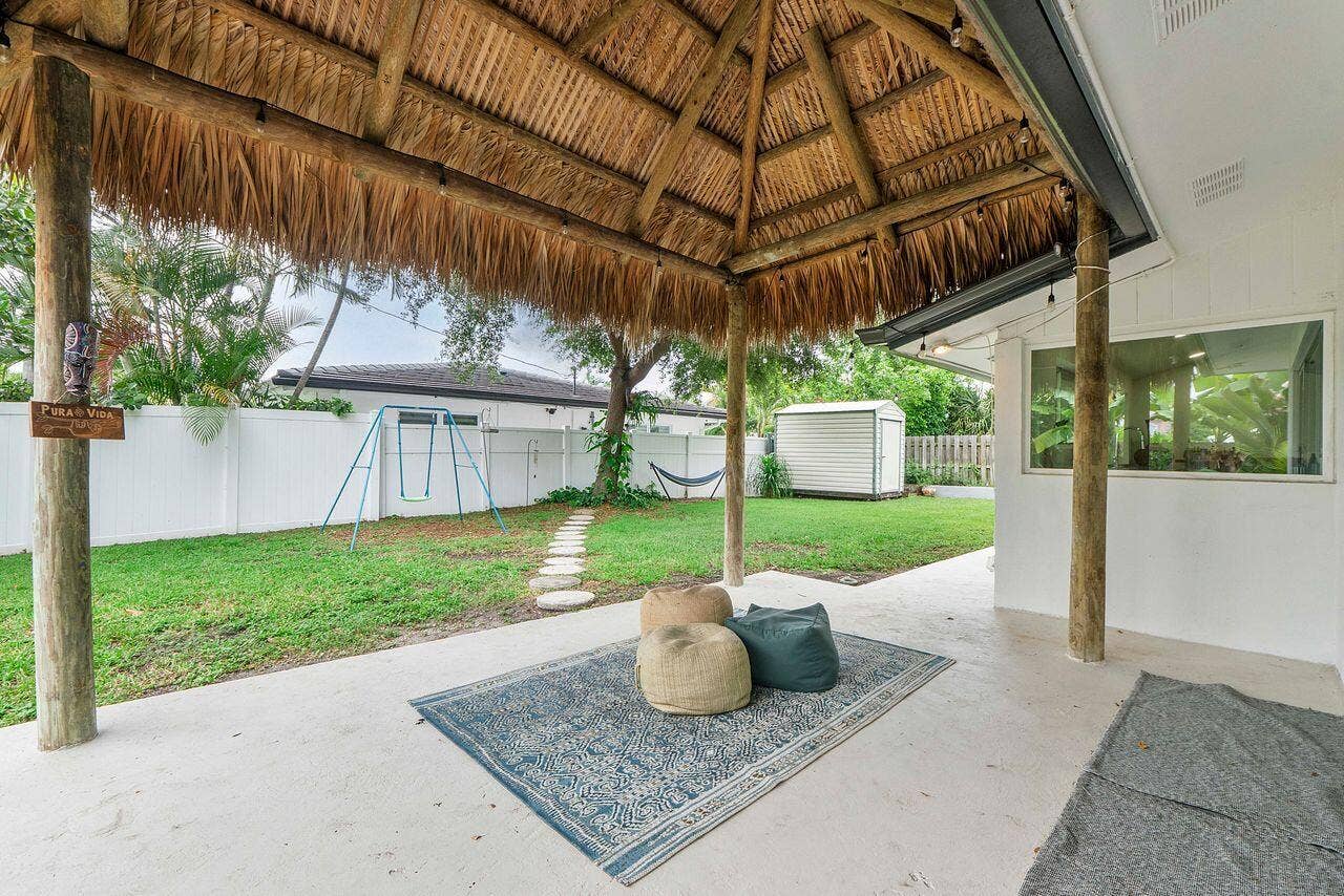 701 SE 5th Court, Pompano Beach, FL 33060 701 tiki hut #2