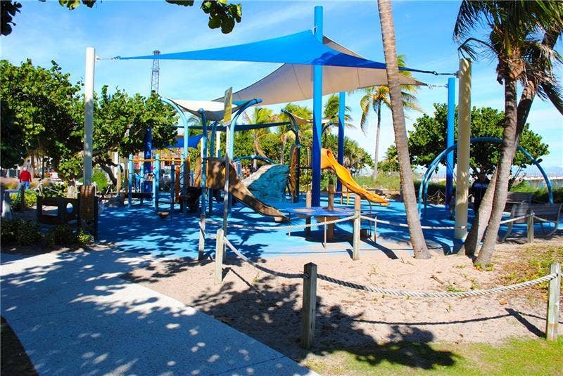 701 SE 5th Court, Pompano Beach, FL 33060 Pompano Beach playground on the beach