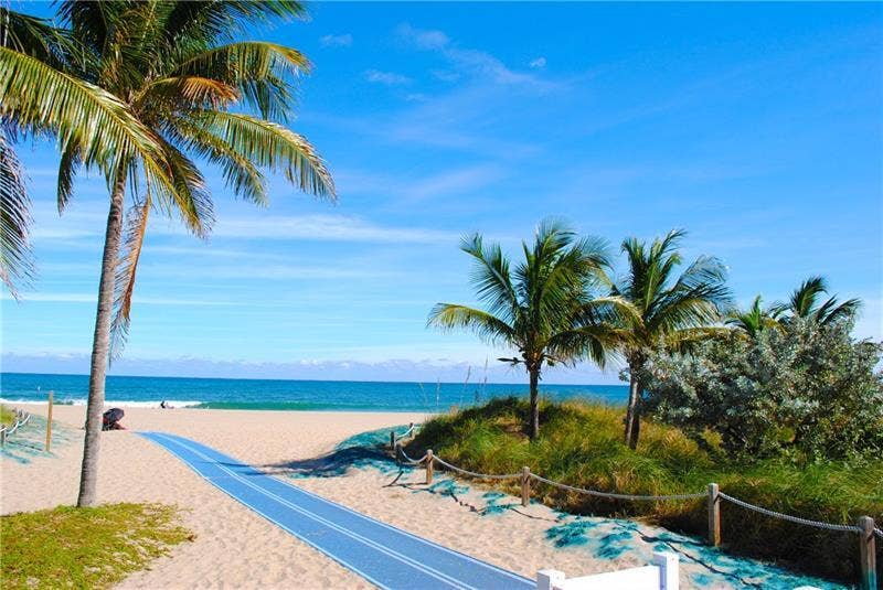 701 SE 5th Court, Pompano Beach, FL 33060 Pompano Beach entry to beach