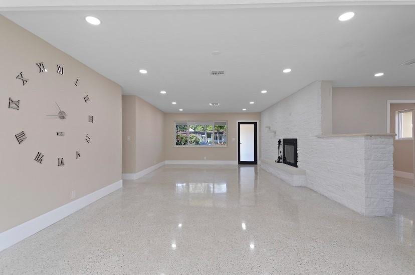 570 SE 2nd Avenue, Pompano Beach, FL 33060 Photo 9