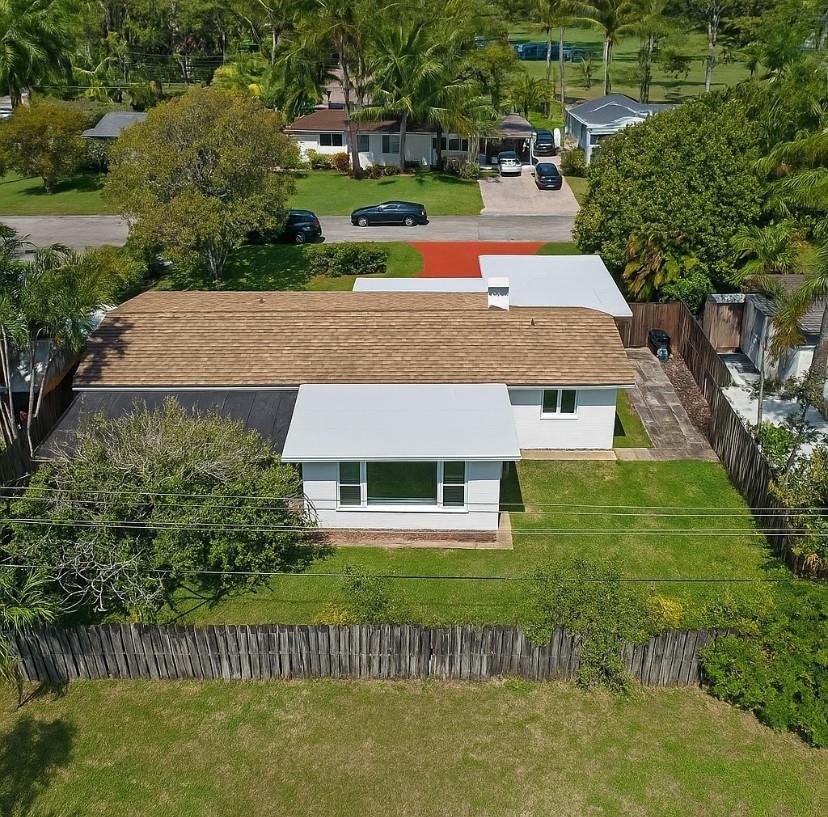 570 SE 2nd Avenue, Pompano Beach, FL 33060 Photo 3