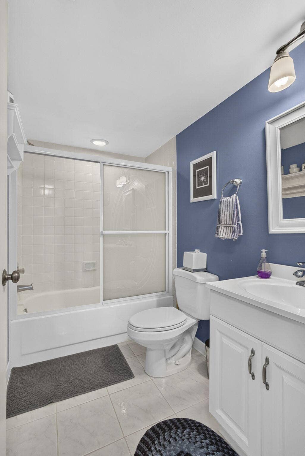 313 Lake Circle, #316, North Palm Beach, FL 33408 2nd Bath